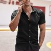 Men's Muscle Fit Dress Shirts Wrinkle-Free Short Sleeve Casual Button Down Shirt